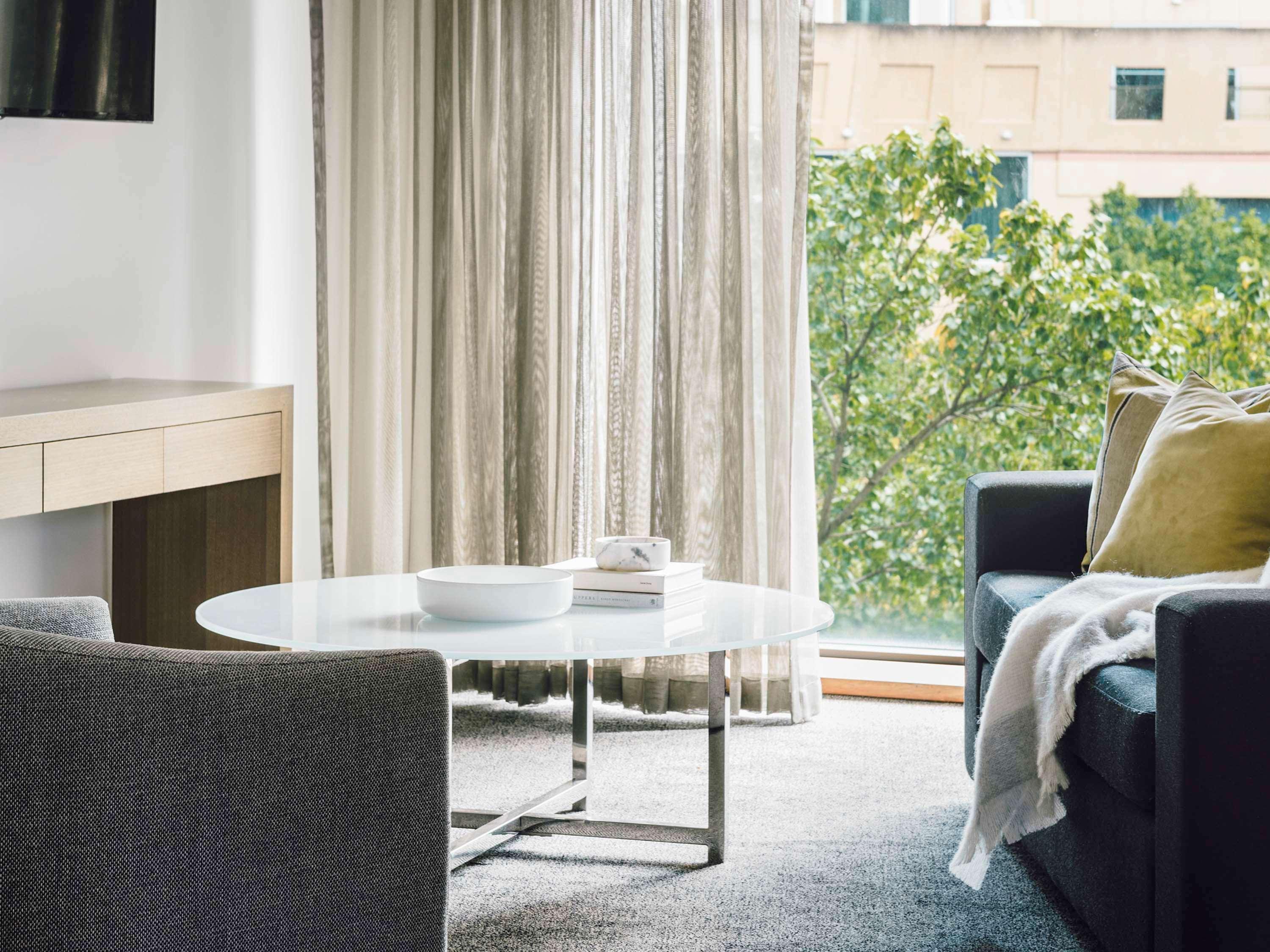 The Como Ville de Melbourne Extérieur photo A living room at the hotel